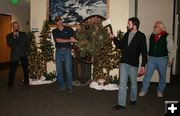 Gayle's Wreath. Photo by Dawn Ballou, Pinedale Online.