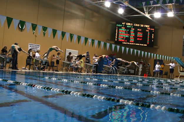 Block Start. Photo by Pam McCulloch, Pinedale Online.