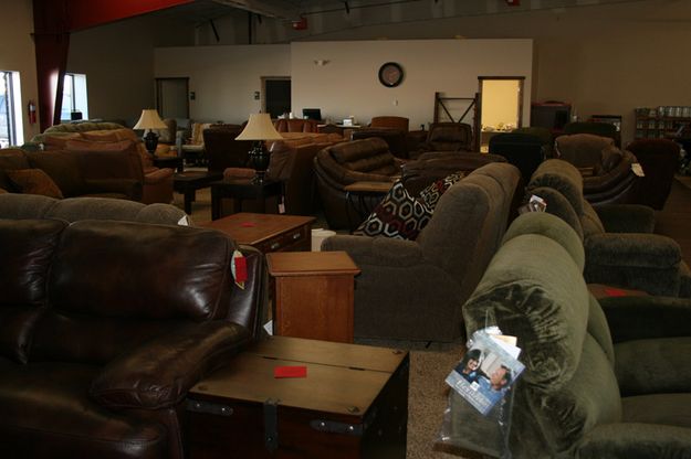 Living Room Furniture. Photo by Dawn Ballou, Pinedale Online.