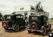 Eating Out. Photo by Dawn Ballou, Pinedale Online.