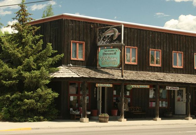 Two Rivers Emporium. Photo by Dawn Ballou, Pinedale Online.