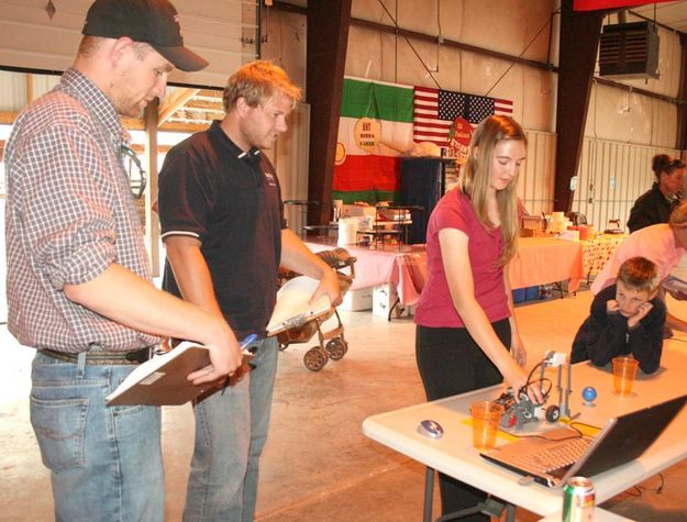 Anna Pick and Place. Photo by Dawn Ballou, Pinedale Online.