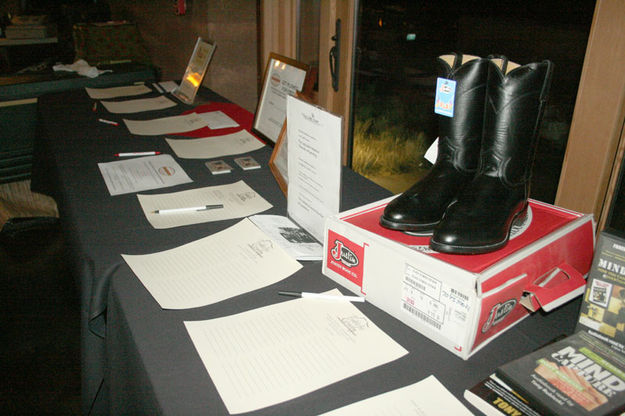 Silent Auction. Photo by Dawn Ballou, Pinedale Online.