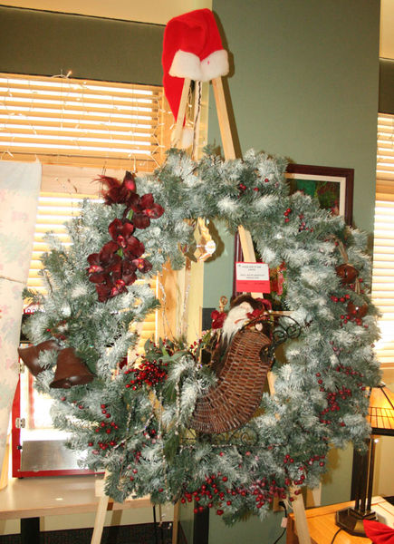 Shell Wreath. Photo by Dawn Ballou, Pinedale Online.