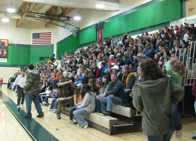 Full Stands. Photo by Mindi Crabb.