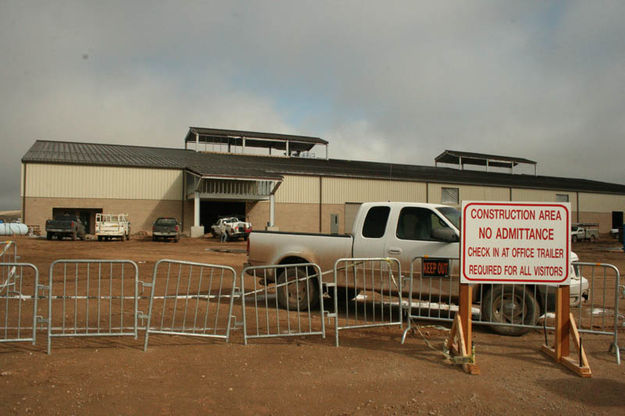 Check-in at Trailer. Photo by Dawn Ballou, Pinedale Online.