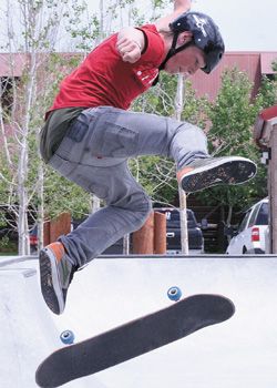 Hang time . Photo by Trey Wilkinson, Sublette Examiner.