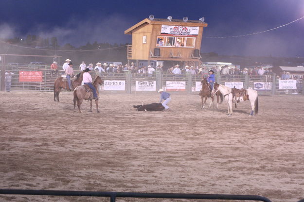 Team Doctoring. Photo by Pam McCulloch, Pinedale Online.