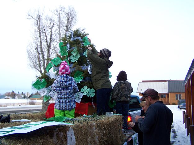 Float preparation. Photo by Ranae C. Lozier.