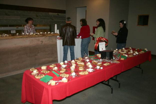 Desserts. Photo by Dawn Ballou, Pinedale Online.