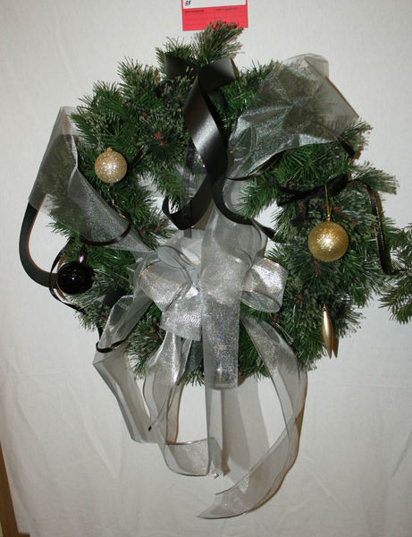 Encana-Jennifer wreath. Photo by Dawn Ballou, Pinedale Online.