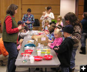 Holiday crafts. Photo by Bob Rule, KPIN 101.1 FM Radio.