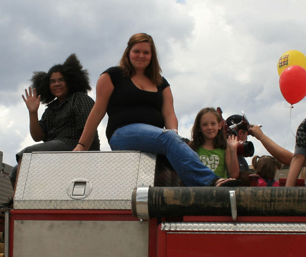 Fire truck ride. Photo by Dawn Ballou, Pinedale Online.