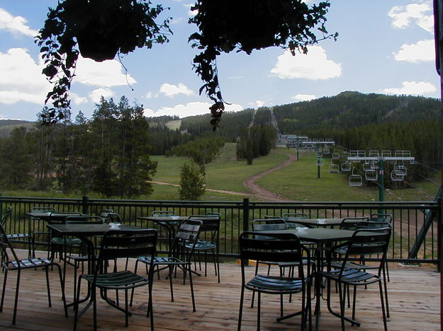 Dining on the deck. Photo by Dawn Ballou, Pinedale Online.