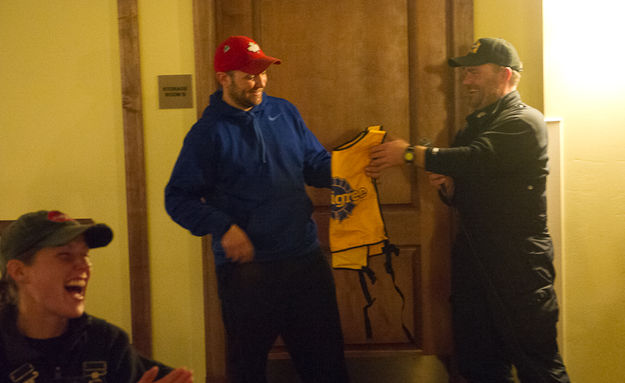 Handing off the yellow leader bib. Photo by Chris Havener.