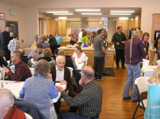 Spaghetti dinner.. Photo by Bob Rule, KPIN 101.1FM Radio.