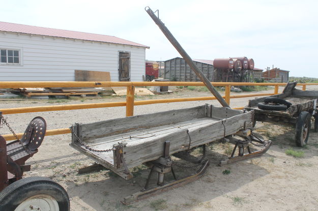 Hay sleigh. Photo by Dawn Ballou, Pinedale Online.