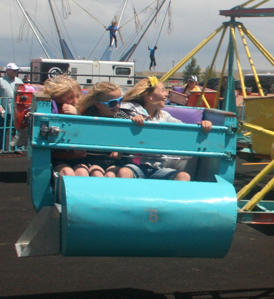 Carnival ride. Photo by Dawn Ballou, Pinedale Online.