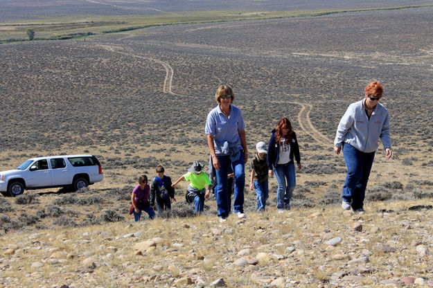 Long walk up. Photo by Pinedale Online.