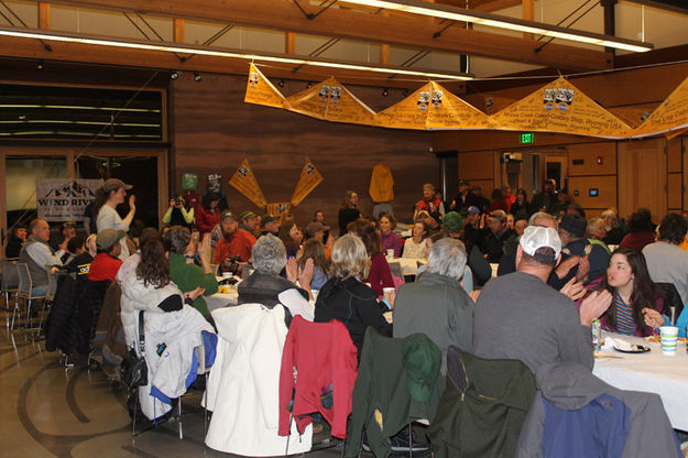 Musher introductions. Photo by Dawn Ballou, Pinedale Online.