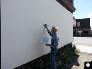 Starting the mural. Photo by Gina Feltner.