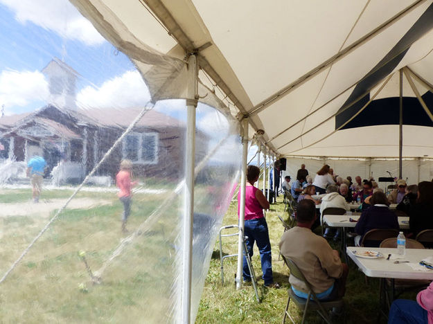 Picnic. Photo by Dawn Ballou, Pinedale Online.