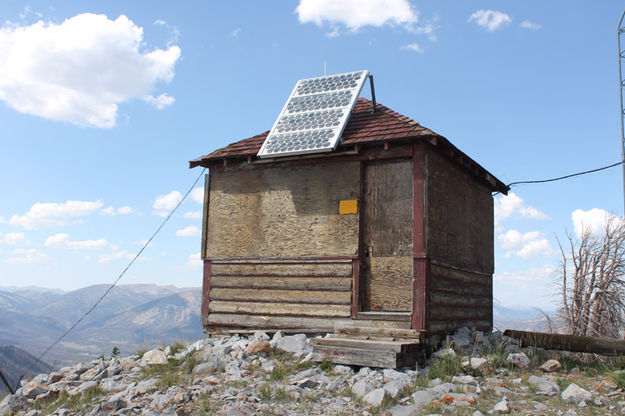 Before restoration. Photo by Dawn Ballou, Pinedale Online.