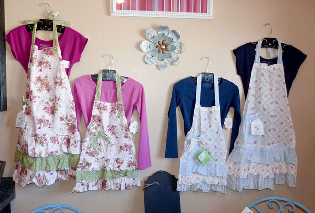 Aprons. Photo by Dawn Ballou, Pinedale Online.