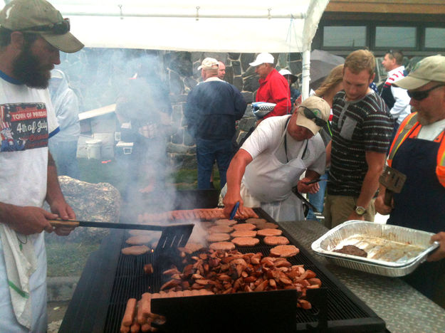 Grilling. Photo by Dawn Ballou, Pinedale Online.