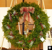 Dennis Trucking wreath. Photo by Dawn Ballou, Pinedale Online.