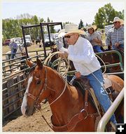 Bob Bing Leaving the Gate. Photo by Terry Allen.