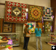 Quilts. Photo by Dawn Ballou, Pinedale Online.