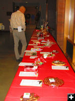 Silent Auction. Photo by Dawn Ballou, Pinedale Online.