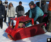 Red Dragon pushoff. Photo by Dawn Ballou, Pinedale Online.