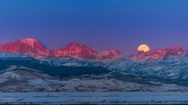 Alpenglow. Photo by Dave Bell.