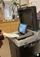 Casting a ballot. Photo by Pinedale Online.