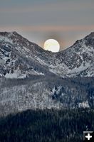 Moon Rise. Photo by Rob Tolley.